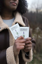 Load image into Gallery viewer, Lavender Towelettes - 7 Individual Essential Oil Wipes
