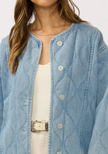 Load image into Gallery viewer, Quilted Denim Jacket With Pockets
