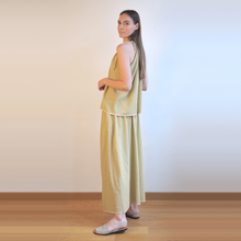 Load image into Gallery viewer, Sile Halter Top
