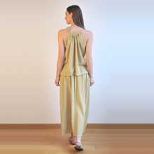 Load image into Gallery viewer, Sile Halter Top
