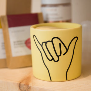 Hang loose candle