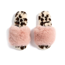 Load image into Gallery viewer, Vail Slippers in Leopard
